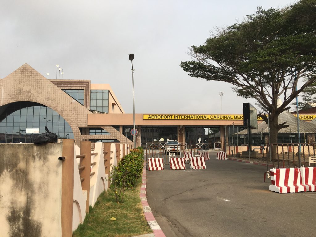Aeroport_International_Cardinal_Bernardin_Gantin,_Cotonou,_Bénin